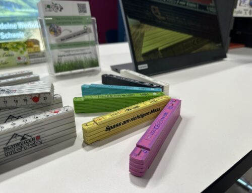 Giveaways vs. Arbeitsmittel: Wo liegt der echte Markenwert?